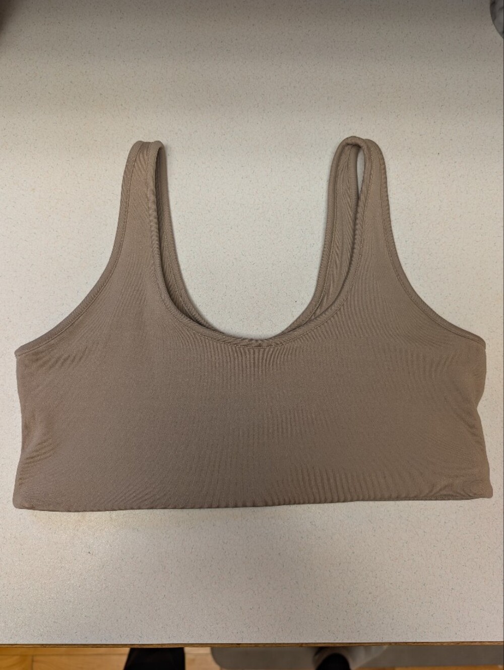 437 Scoop Neck Bra in Taupe